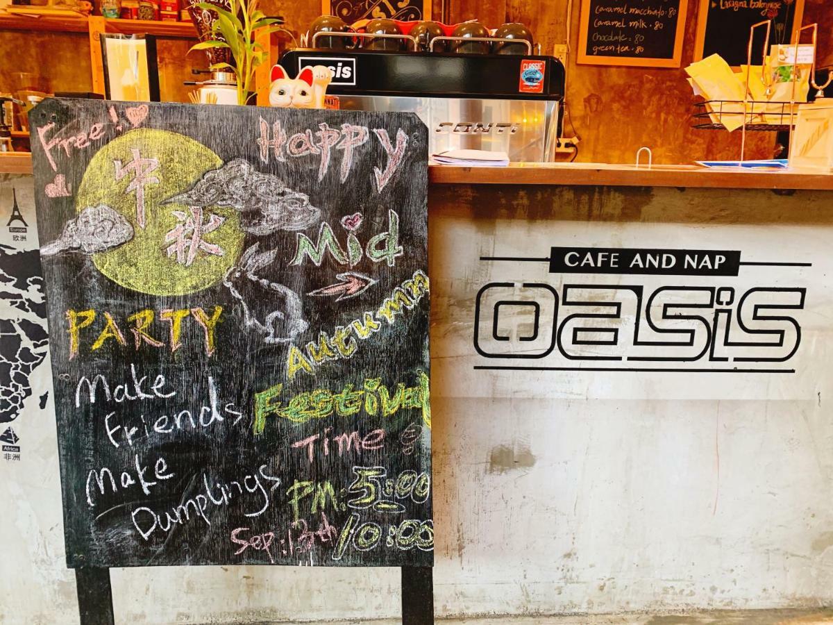 Oasis Cafe And Nap Vandrehjem Bangkok Eksteriør billede