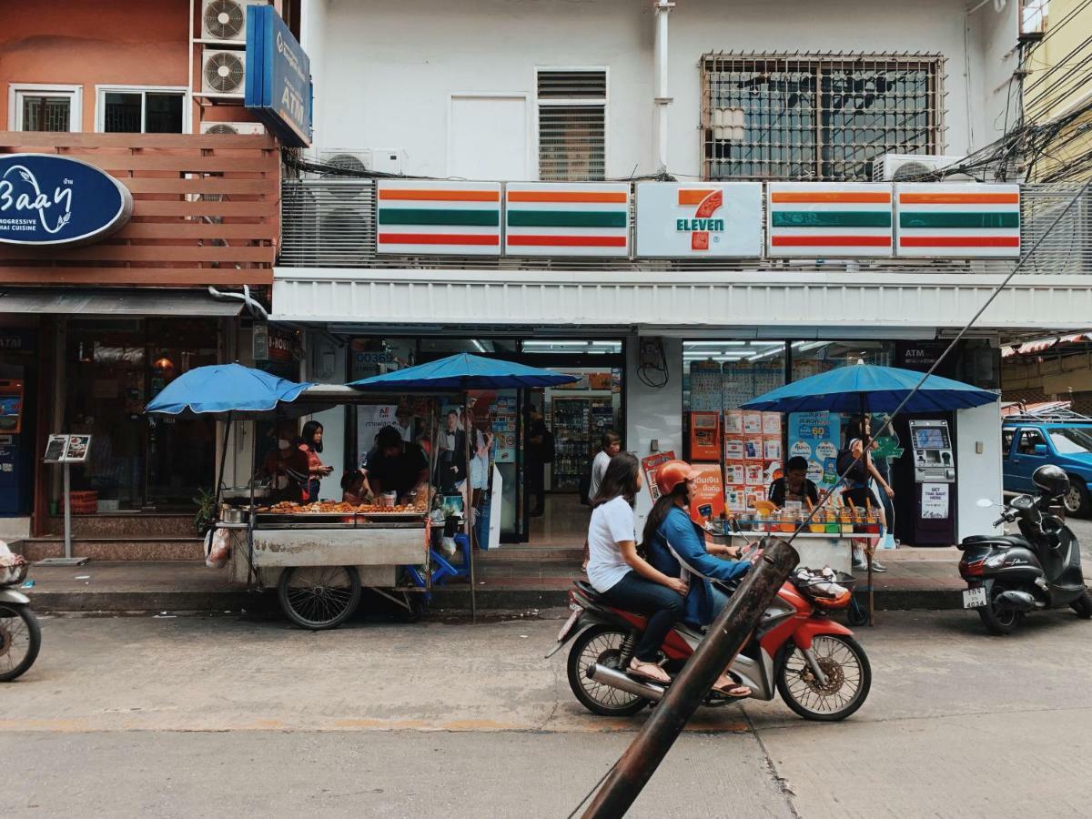Oasis Cafe And Nap Vandrehjem Bangkok Eksteriør billede