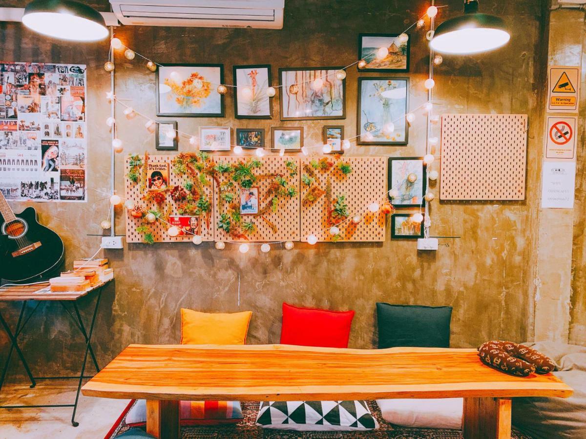 Oasis Cafe And Nap Vandrehjem Bangkok Eksteriør billede