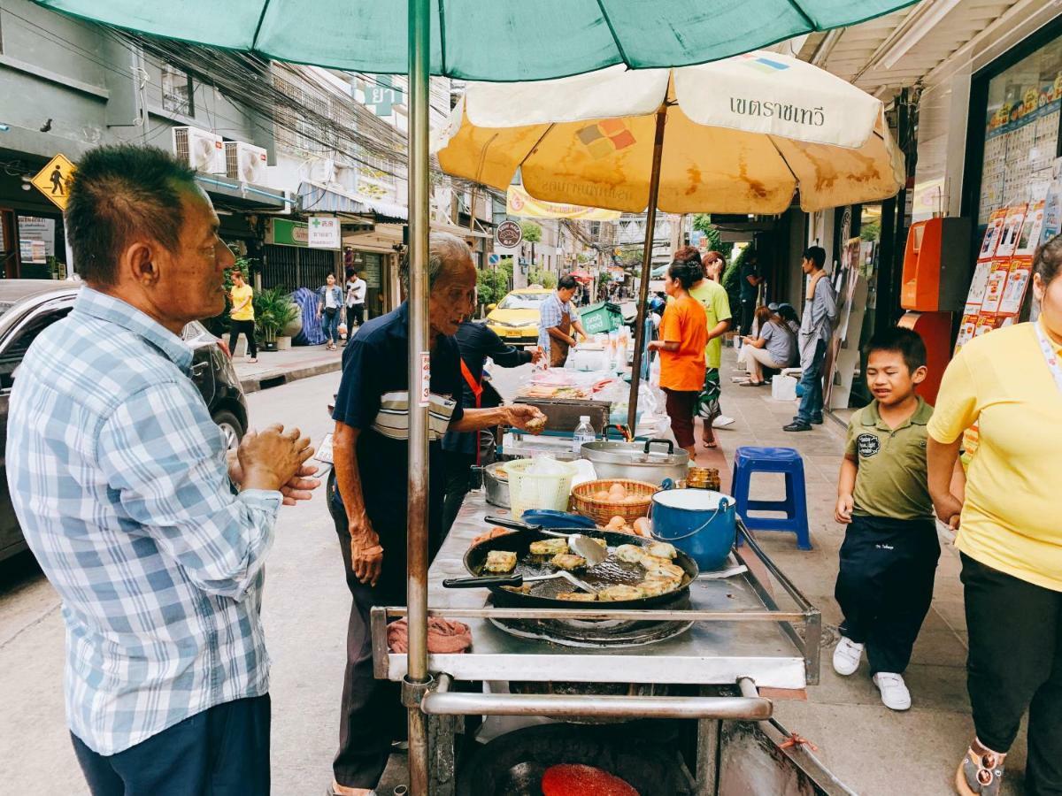 Oasis Cafe And Nap Vandrehjem Bangkok Eksteriør billede